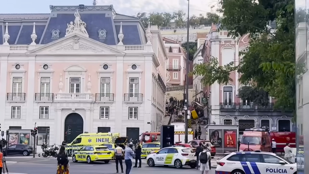 Glória funicular derailment Lisbon
