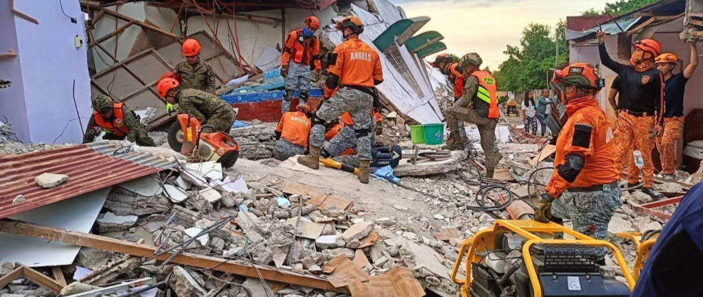 Cebu earthquake rescue