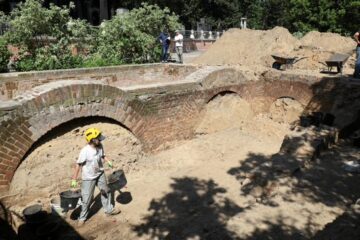 Archaeologists Unearth Lost Synagogue Beneath Warsaw’s Jewish Cemetery Destroyed During World War II